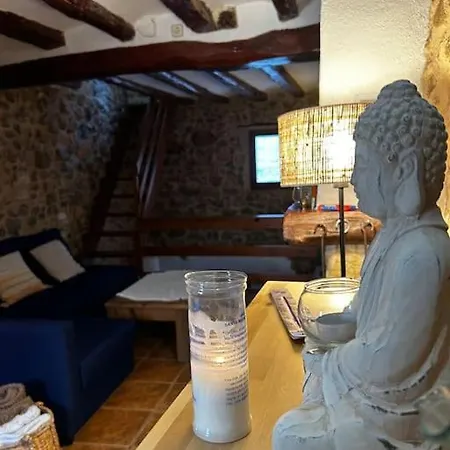 Holiday home Rural Stone House With Wood Fireplace