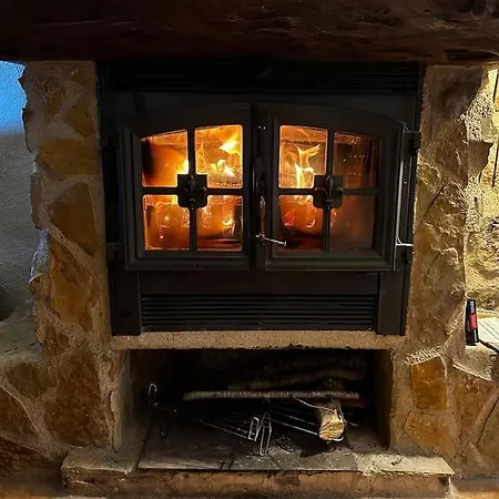 Holiday home Rural Stone House With Wood Fireplace *